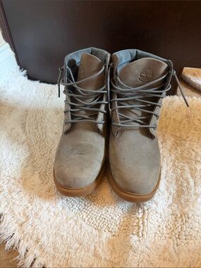Timberland Taupe Suede Lace-Up Ankle Boots with Tan Sole